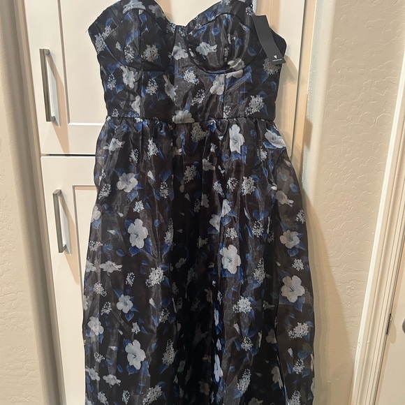 Lulus Delightful Look Black Floral Print Bustier Midi Skater Dress - Picture 3 of 3